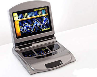 老外自製超擬真《星際迷航筆電》 未來的科幻筆電雛型～