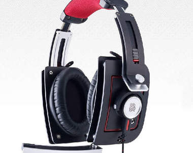 超夢幻《電競耳機Level 10 M》 是你連線對戰的重砲新武力