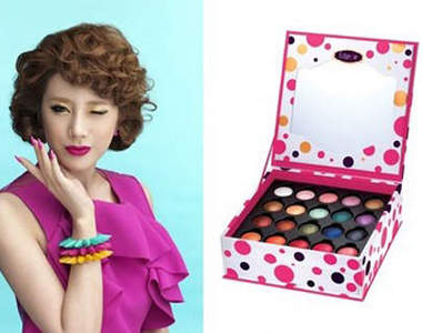 《Edgefit》20色眼影唇彩盒  化妝台不會亂糟糟了嗎XD