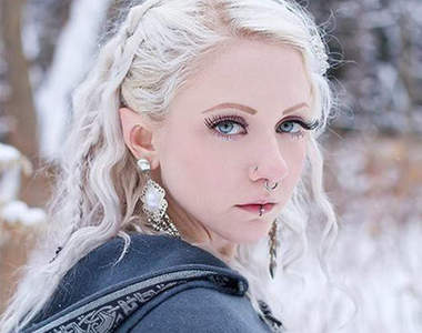 我上輩子是精靈 這輩子也是《精靈女孩》Melynda Moon