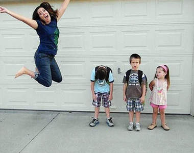 「痛苦開學日」結果爸媽超開心XD