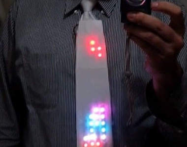 超好玩《LED俄羅斯方塊領帶》 我看今年參加婚禮就穿這套啦~www