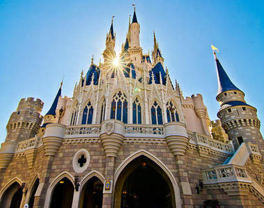 迪士尼樂園裡的灰姑娘城堡竟然可以住宿!?