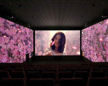 加長版的電影螢幕《ScreenX》讓你完全不測漏～（喂！）