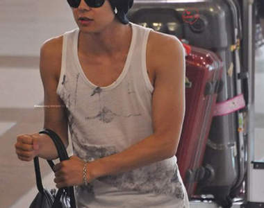 《美肩男星》這個肩膀...好想躺躺看＞／／／＜