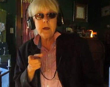 美 63歲《Rap阿嬤》她怎麼可以嗨成這樣XD