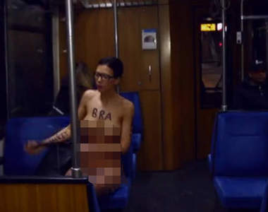 《全裸電車女》Milo Moire顛覆日常的行為藝術呈現