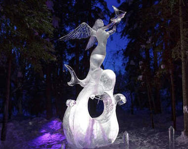 《世界冰雕展》可不能在裡面溜冰喔~~