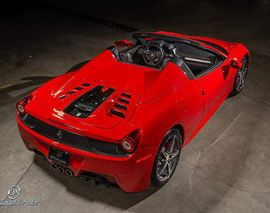 上空烈馬《法拉利458 Spyder》透明新衣想要秀哪裡呢?