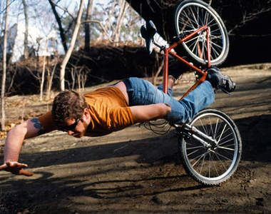 《跌倒自拍》其實是一項厲害的藝術攝影（認真）