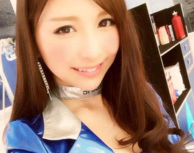角田香澄(つのだ香澄)超美的日本賽車女郎