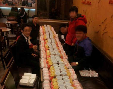 韓《速食店之亂》?想要年輕不留白也不用這樣折磨自己吧(誤)