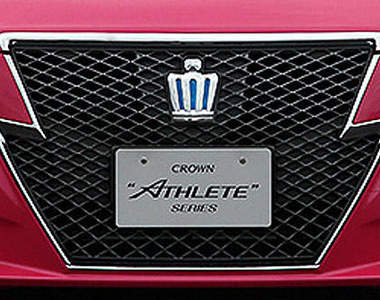 桃紅版《Toyota Crown》這款內在美實在太犯規惹...