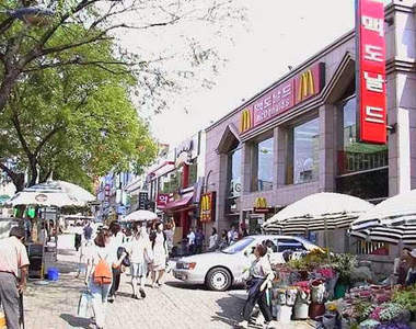 12年前的《清潭洞街拍》十幾年來繁華了好多啊......