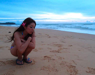 海邊女生們的《痛行為》原來男生們注意的不只乳量而已(嗯?)