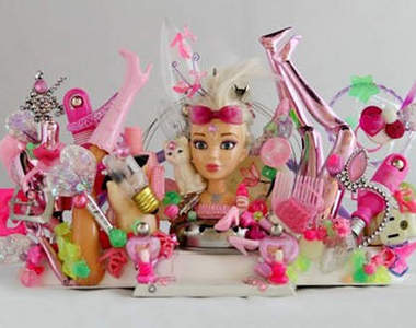 舊金山《詭異芭比展》晚上應該不會爬起來吧(誤)