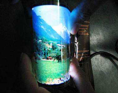 蘋果最新專利曝光 展示未來「可彎曲」iPhone螢幕技術