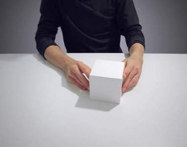 《視頻魔術》一張紙就可以變出神奇的幾何魔術~