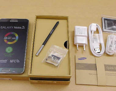 Samsung Galaxy Note 3新機皇～老外第一手開箱影片釋出