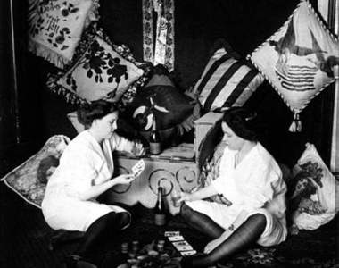 美國《紅燈區》揭密  裸體也怡然自得？