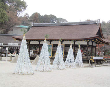 無違合感的《聖誕神社》日洋合併超酷
