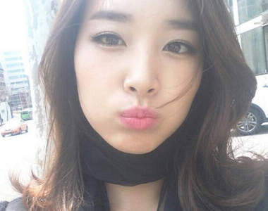 嘟嘴美女《金善申》原來她也是......