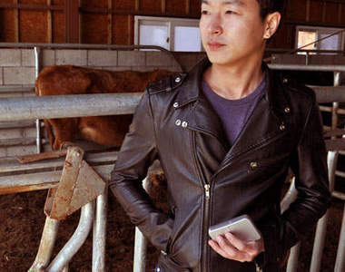 「隨時隨地都要剪指甲」超  有  事的網拍外景趴兔XDDDD