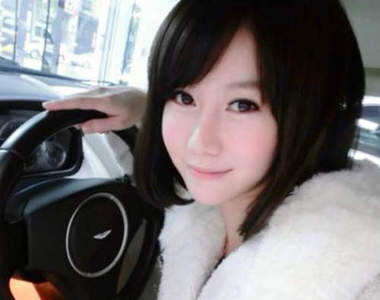 重機妹蕭妤緁 久不見的甜心現在變成超跑妹了嗎?