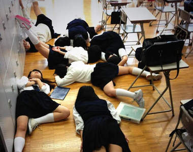 日本《女校休息時間》難以理解的行為