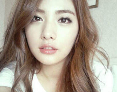 《After School娜娜》遭虐待又摔傷？怎麼樣都好痛喔T^T