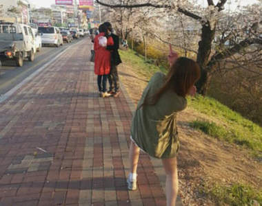 櫻花道《法克妹》看到情侶就念:去去閃光走~