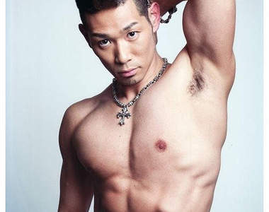 諧星《Razor Ramon HG》模特兒宣言　下半身不用高速擺動也很夠看(/▽＼*) 