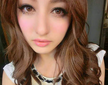 MEI MEI　漂亮的混血網拍模特兒 