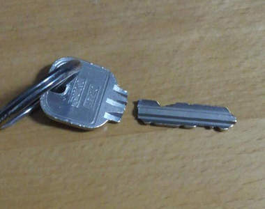 《斷鑰匙悲劇》於是Twitter又再次讓我們見證到了奇蹟(光)