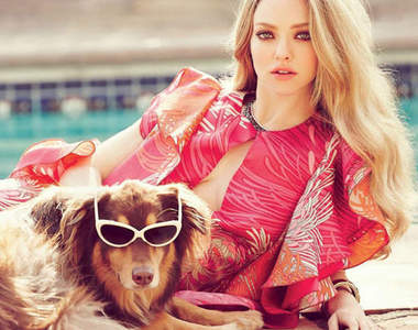 愛狗正妹《亞曼達賽佛瑞》與她家大狗相親相愛圖片集♥