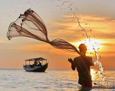 2013《國家地理旅行者攝影大賽》優勝作品出爐　台灣“陣頭”也入鏡耶~(棒棒)