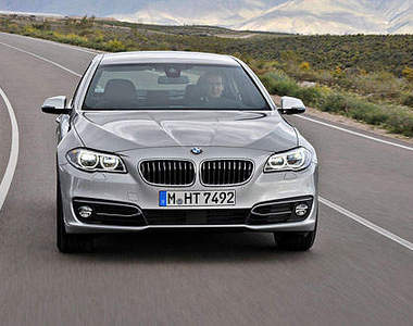 小改款《BMW 5系列》變了臉後是不是更帥氣呢？