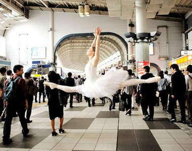 漂浮芭蕾？原來芭蕾舞者也愛漂漂？