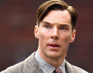 電影《模仿遊戲》片場 Benedict飾演悲劇同志數學家