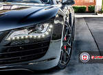 勁裝上身《Audi R8 Spyder》上空超跑是想多拉風阿? 勁裝上身《Audi R8 Spyder》上空超跑是想多拉風阿?