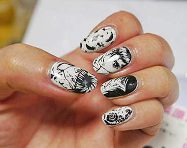 《痛color’s yellow》日本秋葉原痛指甲彩繪專門店