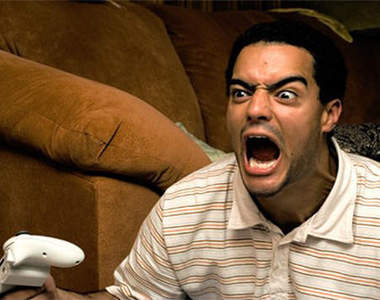 火大暴怒遊戲玩家實錄　別、別這麼氣嘛...（拍拍）