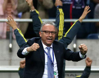 日本人瘋足球 踢進世足預賽的這一夜大家都瘋啦wwww