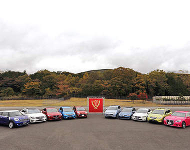 2013~2014《日本年度風雲車》得獎的是......