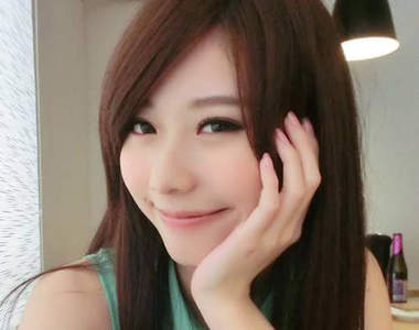 小嵐（張景嵐）   登上GQ GIRLS美美照片超漂釀