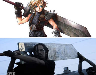 真實打造FF7主角克勞德的大刀（帥）欸欸後面幫忙扶一下...