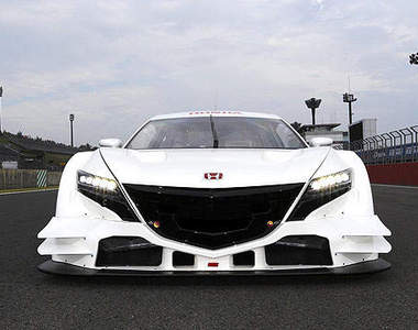 《Honda NSX Concept-GT》上戰場前先來個武力展示~