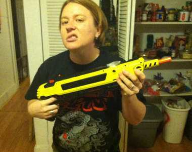 鹽殺獵蠅槍　一發斃命還留全屍讓你好清理