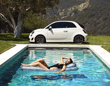 《Fiat 500C GQ版》義大利小可愛這回可飛遜了~(神氣)