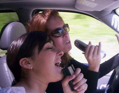 最適合開車的音樂 危險與安全的歌單排行